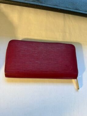 Louis Vuitton Red Zippy Epi Leather Wallet VGUC